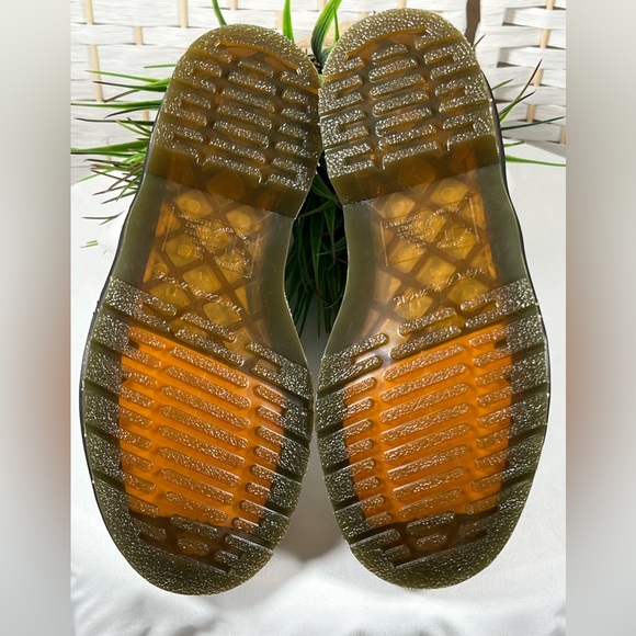 NWOT- Dr. Martens White 1460 Pascal White Soft Leather Ankle Boots- Size 6 - Picture 3 of 6